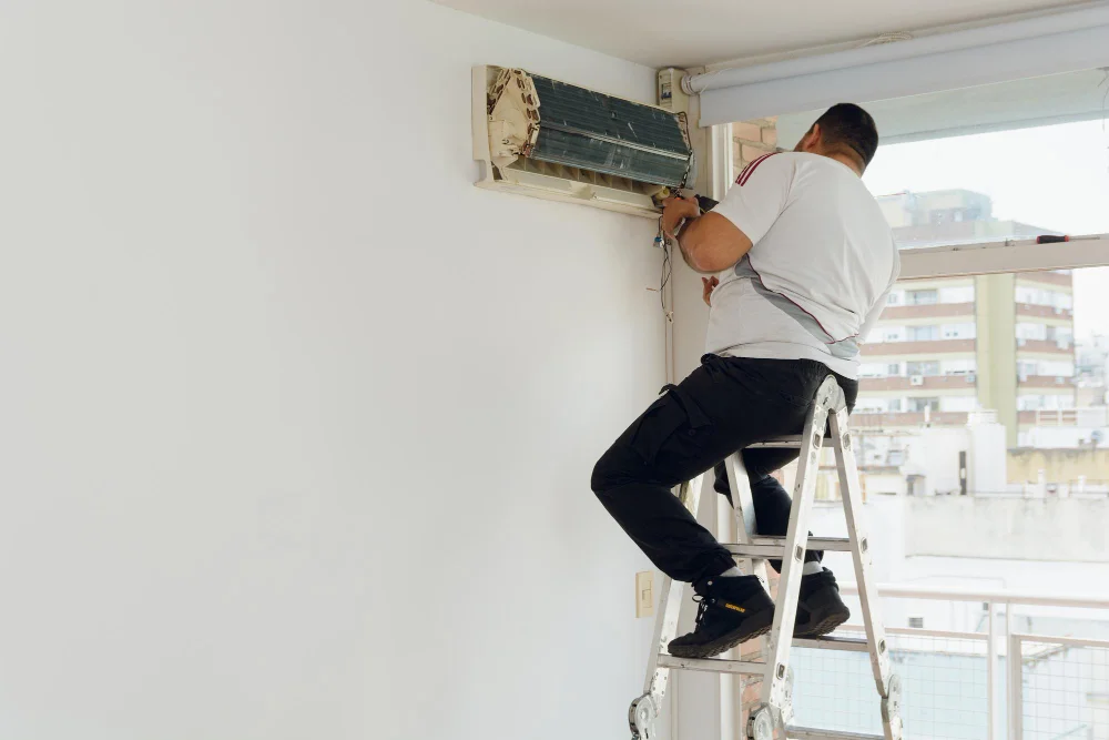 Photo of Desinstalación y retirada de equipos de aire acondicionado.